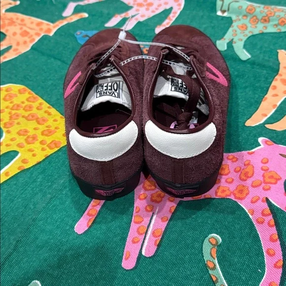 NEW VANS BURGUNDY PINK LOW LACE UP SNEAKERS - Picture 7 of 7
